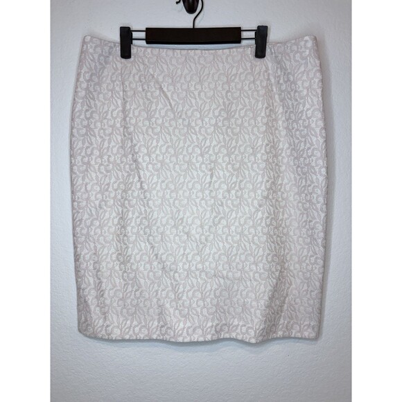 Kasper Light Pink Embroidered Pencil Skirt Women’s Petite Size 14P - Picture 2 of 9